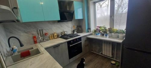 Наша небольшая кухонька. 01