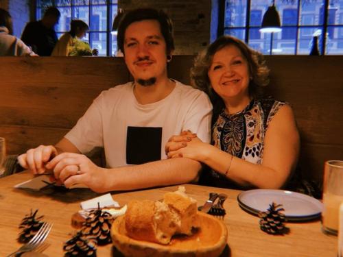 3 января.  С утра пасмурно, с неба сыплет то снег, то дождь, короче, не прогулочный день. 03