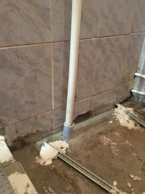 Провели ремонтные работы в ванной комнате, заказчик остался доволен. 03