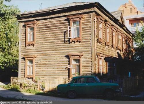 Рязанский пожарный восстанавливает историческое здание. 01