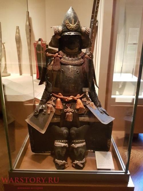 Мы продолжаем осмотр экспозиции музея метрополитан в Нью-йорке. 01