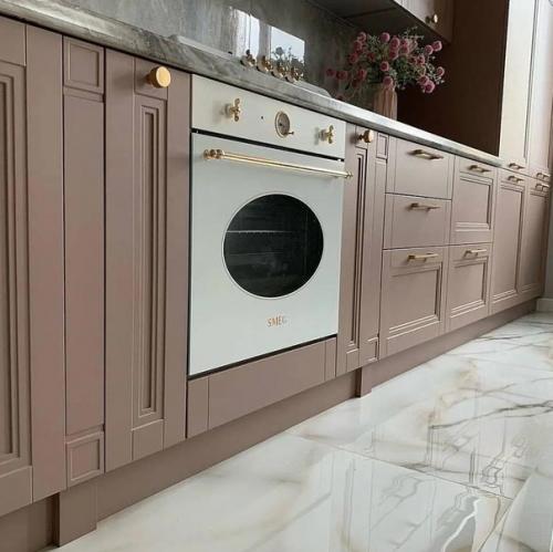 Просторная кухня. В современном стиле. 04