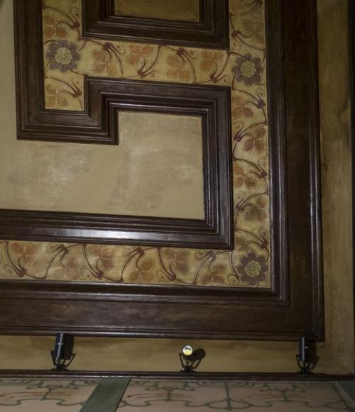 Во время ремонта в своей квартире, дизайнер интерьеров Елена сделала серию по-настоящему уникальных Находок. 04