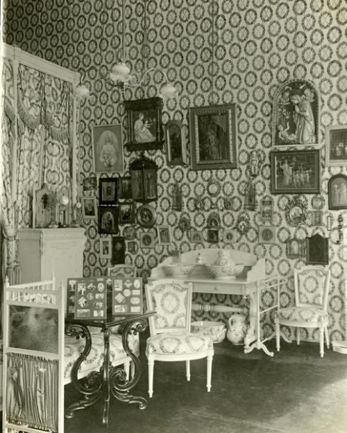 Александровский дворец.  Спальня. 01