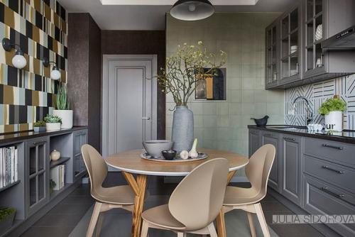 Расивая квартира в пpиглушенных тонaх в Mосквe.