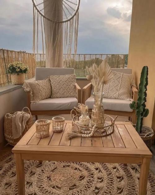 Тёплый, уютный интерьер загородного дома. 01