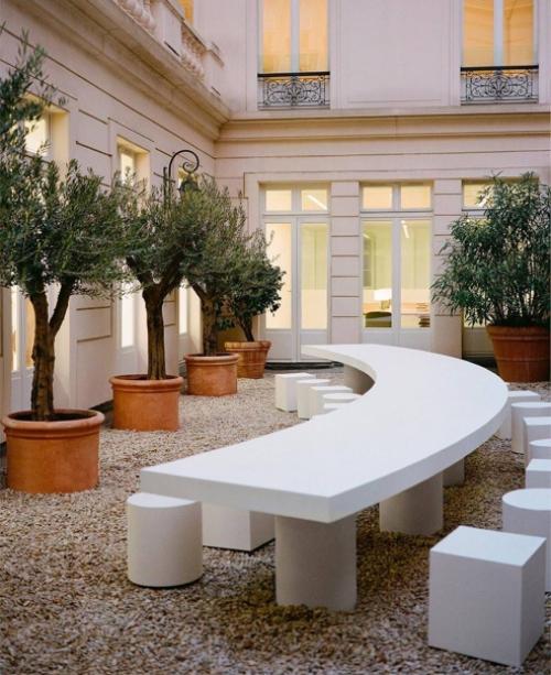 Jacquemus показали интерьер штаб-квартиры в Париже. 04