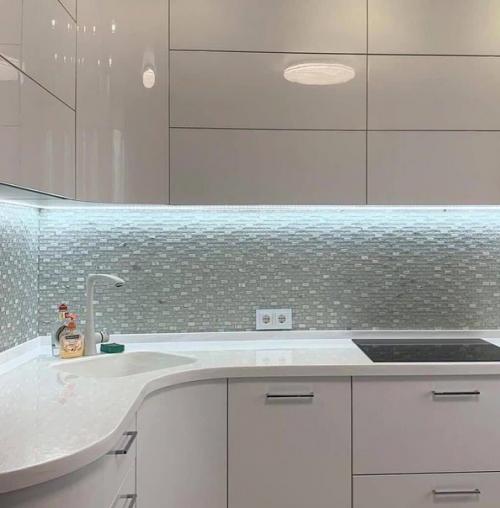 Белоснежная кухня. В современном стиле. 01