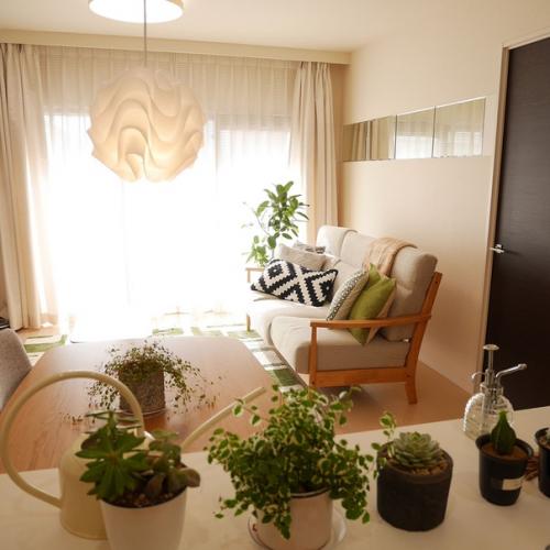 Японский интерьер в популярном ныне стиле джапанди (Japandi. 07