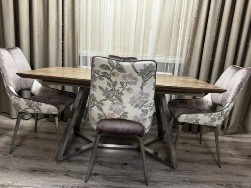 Вот такие чудесные кухонные стулья. 01