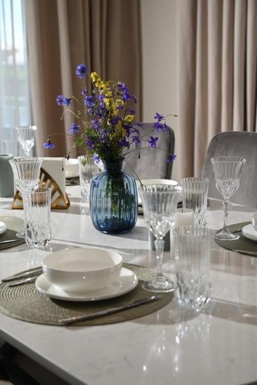 Когда мы приехали на сьемки в этот прекрасный дом в городе Дюртюли, мы взяли много аксессуаров из салона Enza. 03