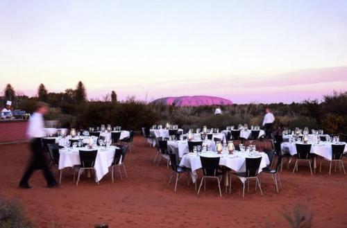 10 самых необычных ресторанов со всего мира (описание под фото). 07