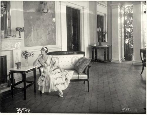 Особняк балерины Матильды кшесинской самый молодой дом (по времени постройки) на самой старой площади бывшей столицы. 03