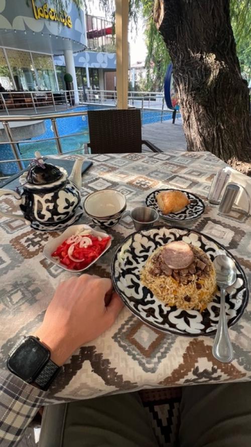 Мы сравним где лучше кафе, в Казахстане или в Сербии и Черногории? 03