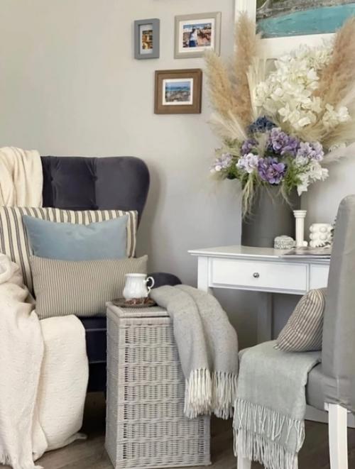 Бренды уходят и уже не прогуляешься по икеа в поисках пусть и однотипной, но удобной и функциональной мебели. 05