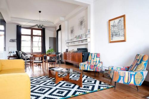 Сегодня с коллегами завязался спор, какому стилю в интерьере сейчас чаще отдают предпочтение? 02