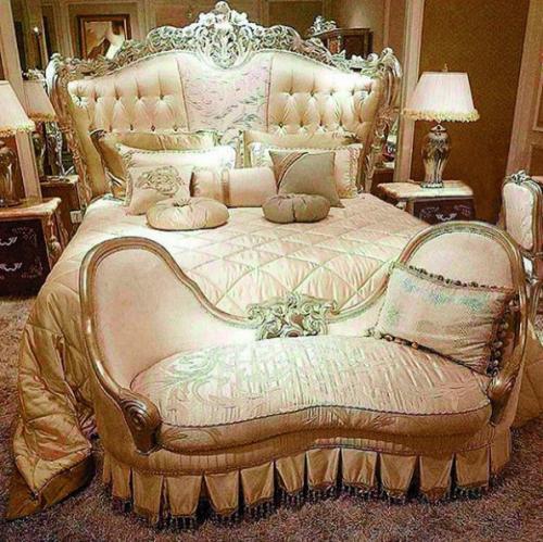 Евгения Феофилактова купила квартиру в Москве за 10 миллионов. 01