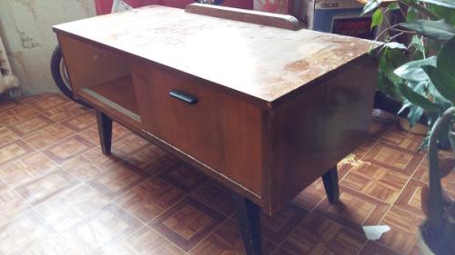 Жалко было такие ножки на свалке оставлять. 01