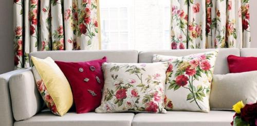 Цветочный принт - один из самых популярных не , внимание, только в фэшн - индустрии, но и в интерьерах. 02