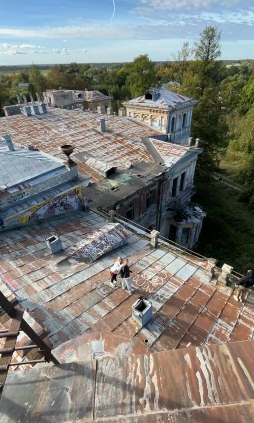 Заброшенный парк и дворец близ Петергофа - что может быть прекраснее? 08