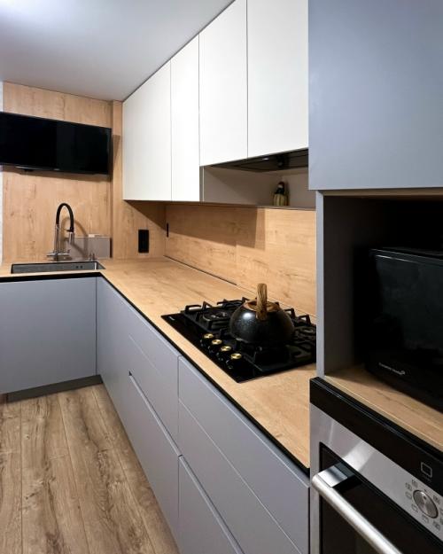 Место, где хочется танцевать, даже если ужин ещё не готов. 05