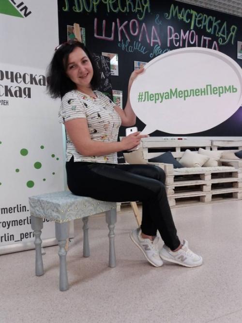 Банкетка - незаменимый тип мебели для прихожей. 08