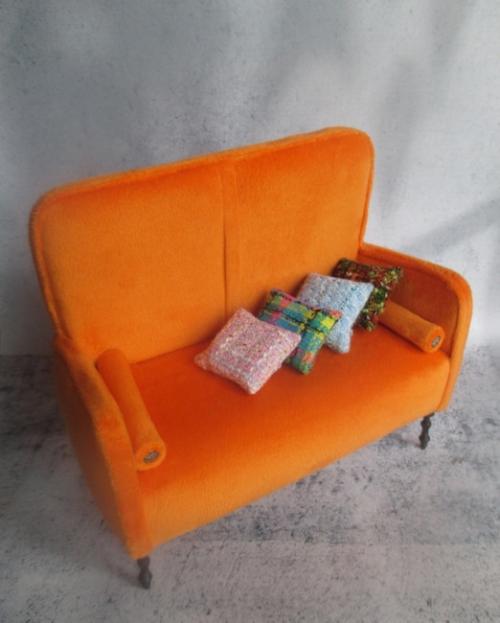 Так надоела однотонная, вся в тон, мягкая мебель? 02