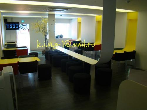 Вдохновившись другими рассказчиками, тоже решила написать о своем посещении айдол - кафе. 02