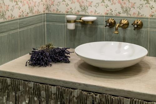 Встроенная мебель в спальню на заказ. 09