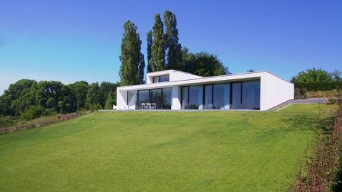 Минималистский дом HR в Бельгии от архитекторов Samh. 01