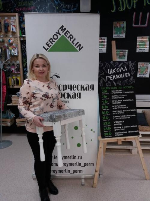 Банкетка - незаменимый тип мебели для прихожей. 07