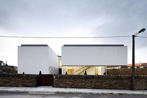 Mario Rocha House - современный проект от Carlos Nuno Lacerda. 02