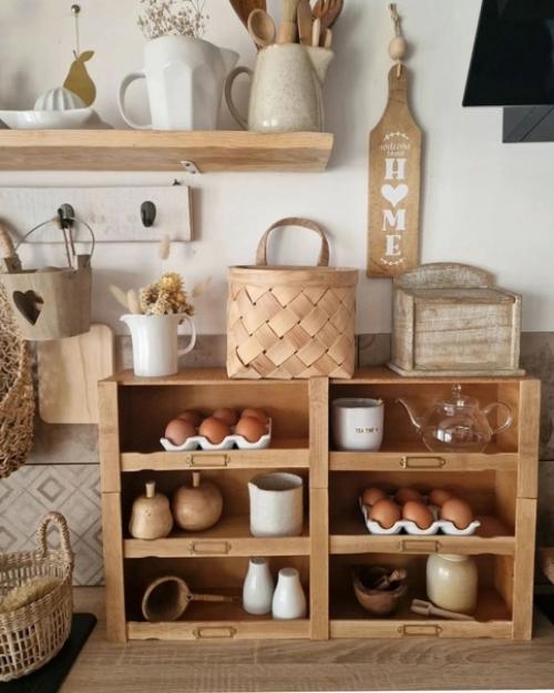 Светлое дерево в квартире ей непринужденную элегантность и уют придает. 03