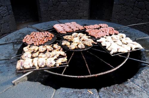 10 самых необычных ресторанов со всего мира (описание под фото). 02