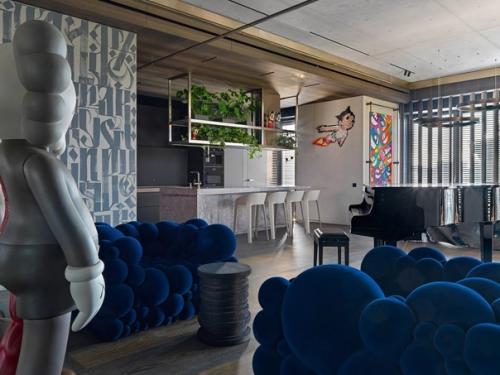 Тимати показал квартиру в два этажа и 650 квадратов. 04