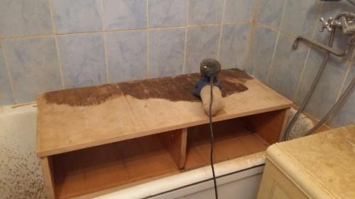 Жалко было такие ножки на свалке оставлять. 03