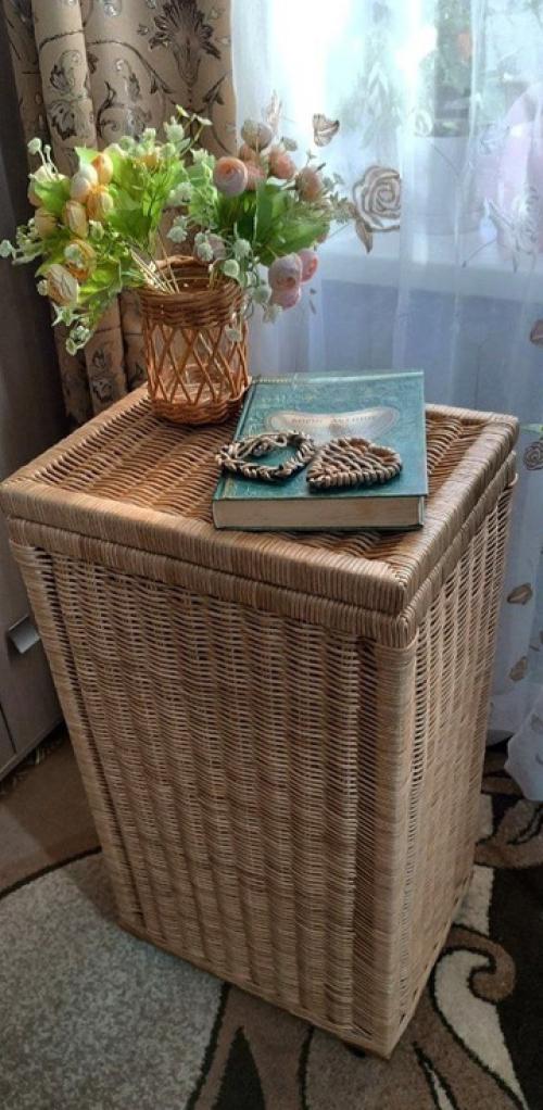 Короб сплетенный из бумажной лозы - это не просто предмет интерьера, а настоящий акцент уюта и стиля в вашем доме. 03