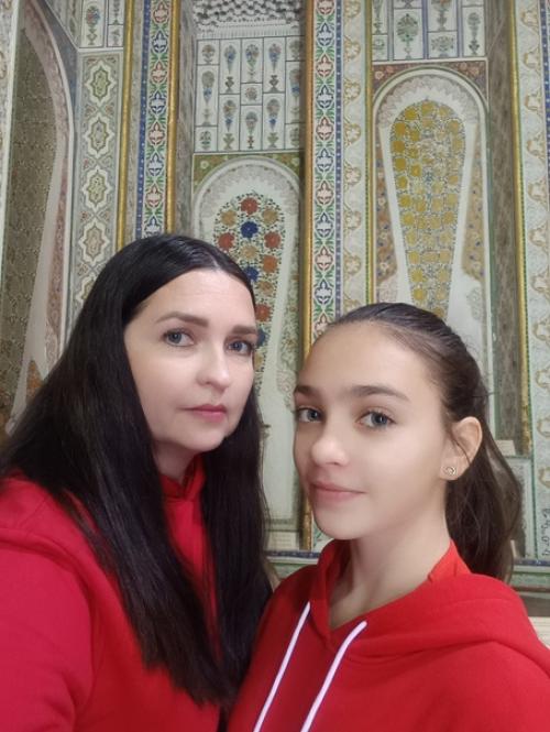 У всех в ленте фоточки с хэллоуина, а у нас по-прежнему, восточная сказка: дворцы и павлины. 09