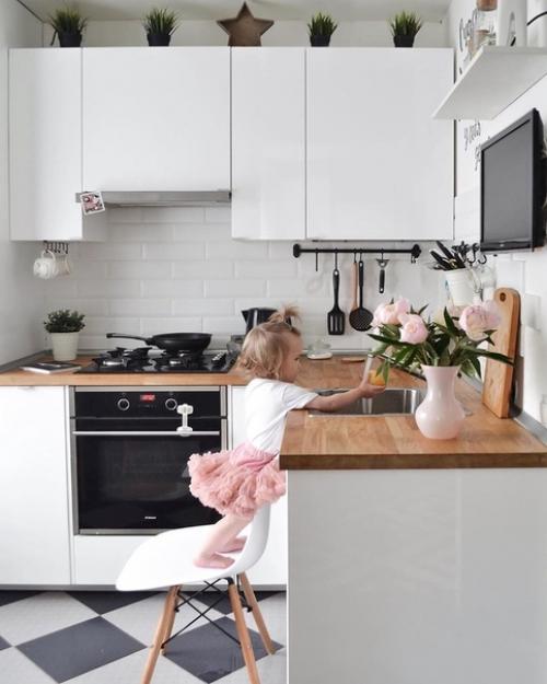 Светлaя кухня в обыкновенной хpyщeвке! 02