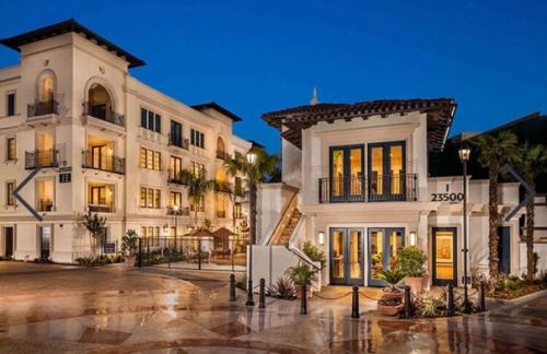 Ким кардашьян и Крис дженнер инвестировали пять миллионов долларов в роскошный жилой комплекс. 02 Ким кардашьян и Крис дженнер инвестировали пять миллионов долларов в роскошный жилой комплекс. 02