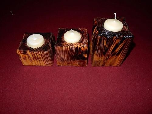 Приветствую подсвечники ручной работы ( сосна, обжиг, лакирование). 01