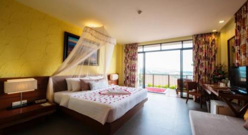 Лучшие отели 3-4* на карон - бич (пхукет? 02