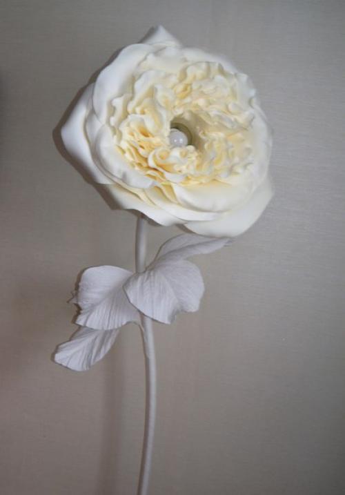 Мы представляем вашему вниманию светильники в виде ростового цветка. 01