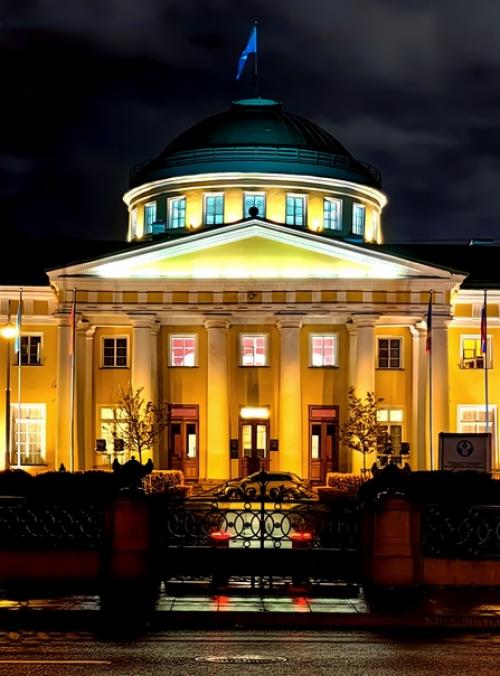 Таврический дворец (со стороны шпалерной ул. . резиденция князя Григория Потёмкина - таврического. 02