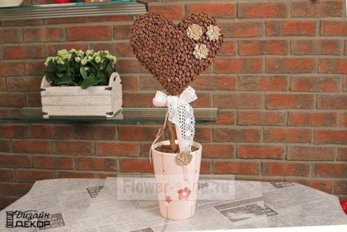 Кофейный топиарий в форме сердца? 

