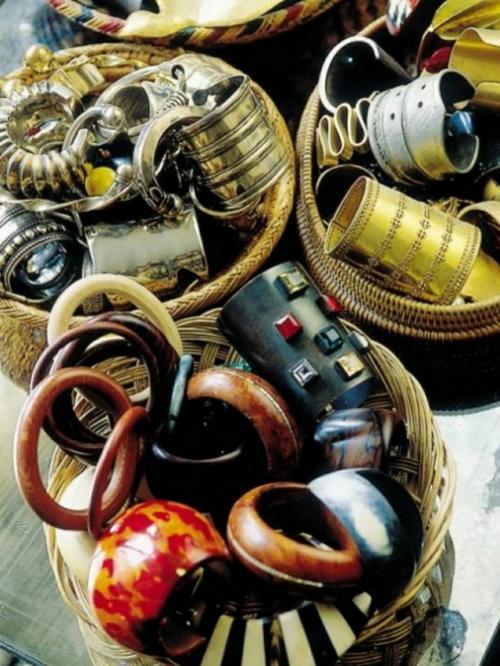 Лулу интересовалась не только модой. 06