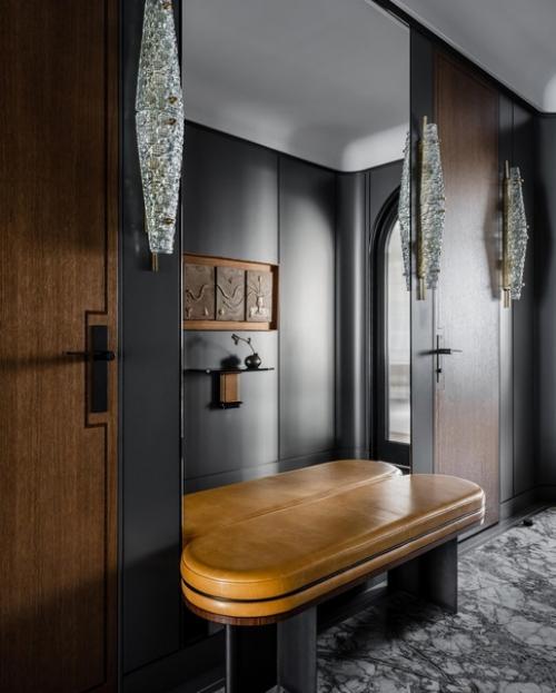 Реализованный интерьер квартиры, в котором ярко видна индивидуальность хозяев. 02