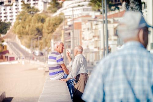Начну пожалуй, рассказывать и показывать свои впечатления о Португалии. 01