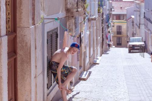 Начну пожалуй, рассказывать и показывать свои впечатления о Португалии. 02