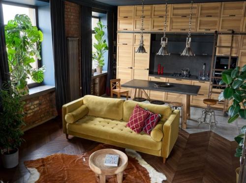 Яркий лофт - интерьер квартиры - студии для молодого человека. 01